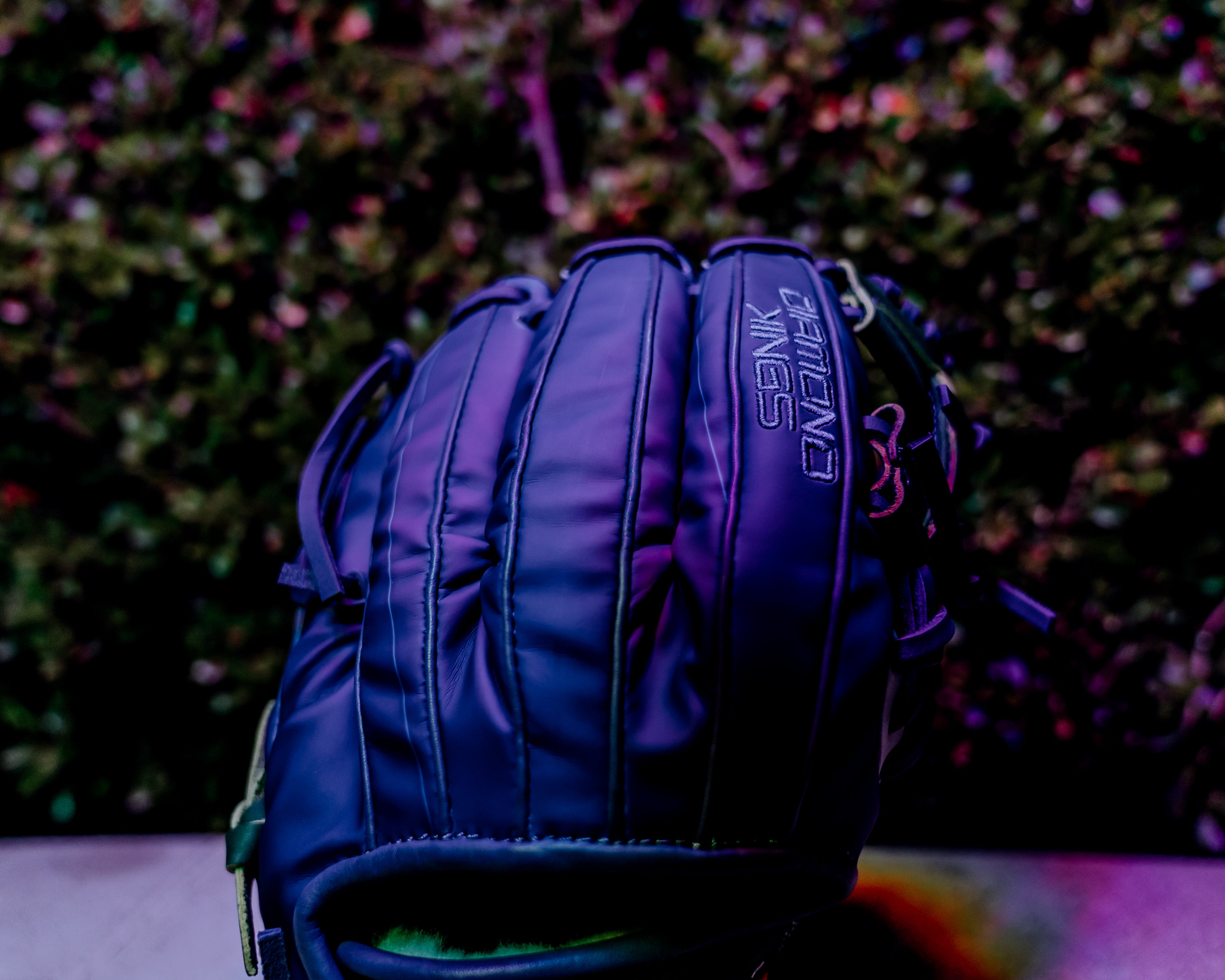 DualKolor Glove 2